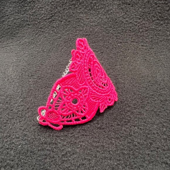 Homemade Pink Lace Bracelet - Picture 4 of 6